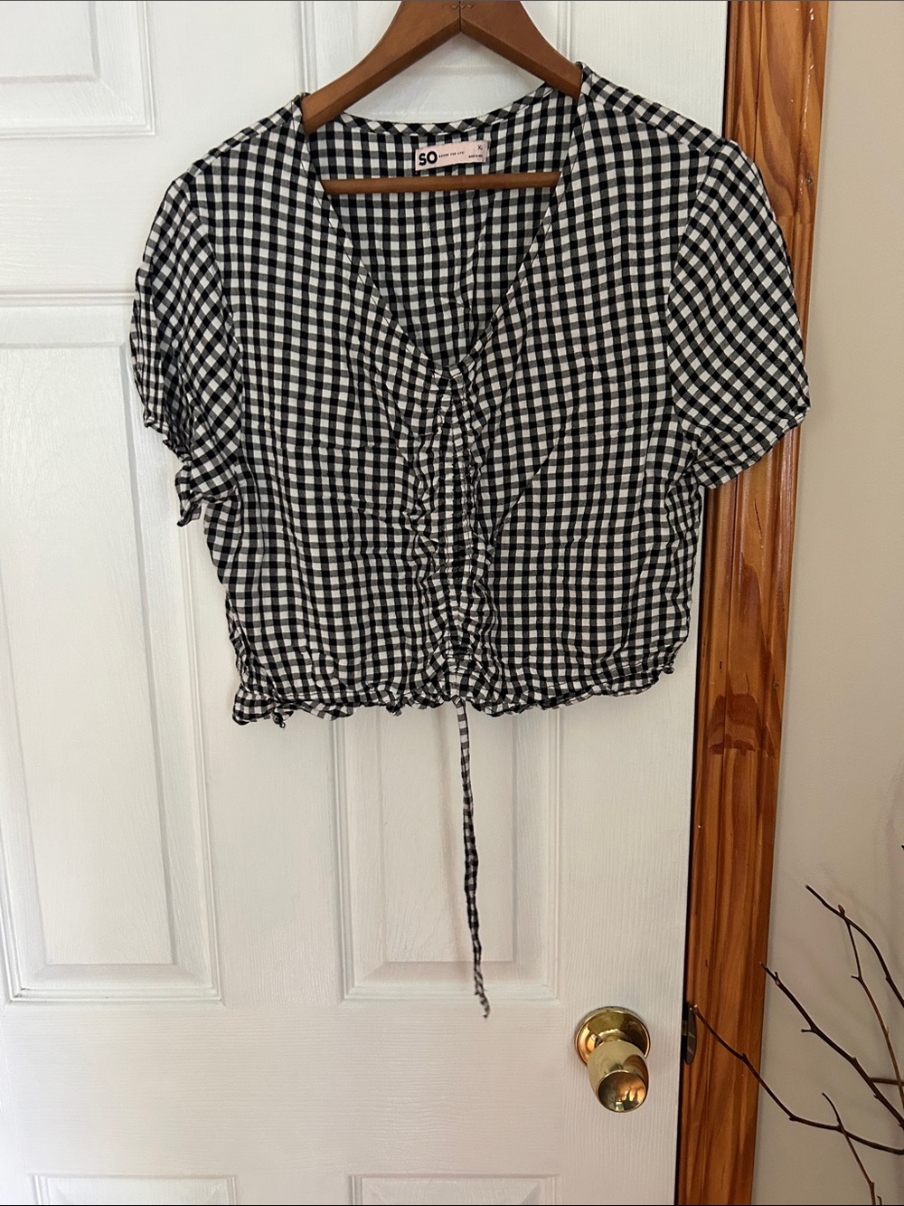 SO Black & White Gingham Tie-Front Crop Top